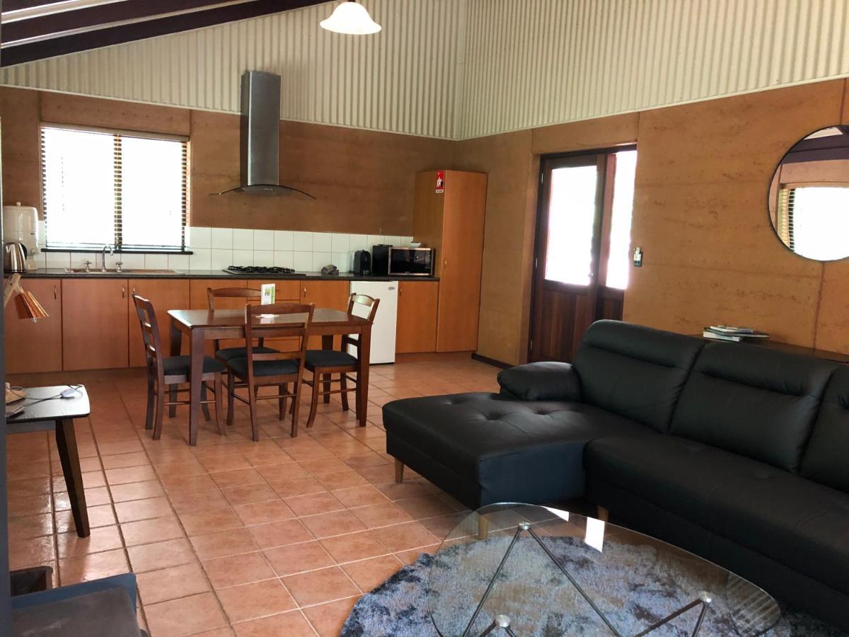 Marima Cottages Пембертон Экстерьер фото